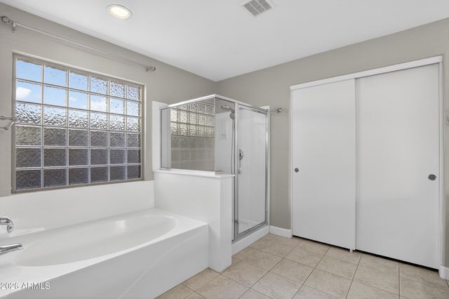 2560 W MERICREST Way, San Tan Valley, AZ 85144