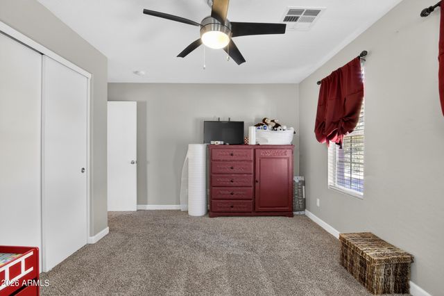 2560 W MERICREST Way, San Tan Valley, AZ 85144