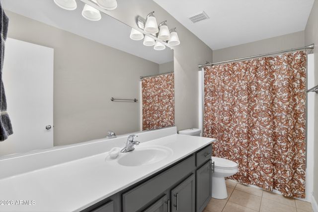 2560 W MERICREST Way, San Tan Valley, AZ 85144