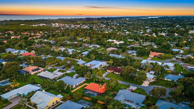8361 SE Quail Ridge Way, Hobe Sound, FL 33455