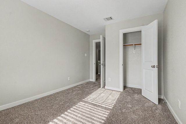 3538 Apple Valley Way, Dallas, TX 75227