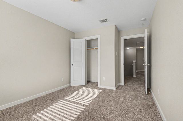 3538 Apple Valley Way, Dallas, TX 75227