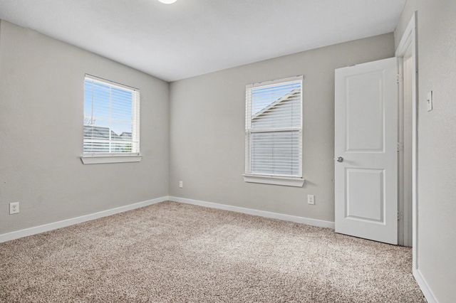 3538 Apple Valley Way, Dallas, TX 75227