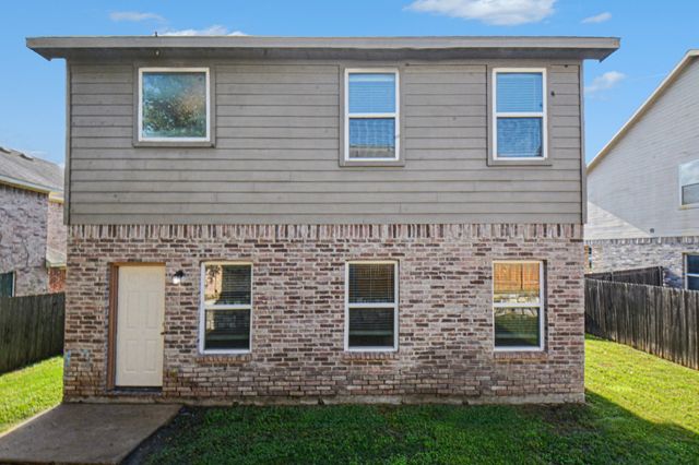 3538 Apple Valley Way, Dallas, TX 75227