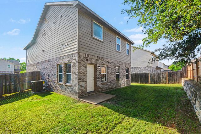 3538 Apple Valley Way, Dallas, TX 75227