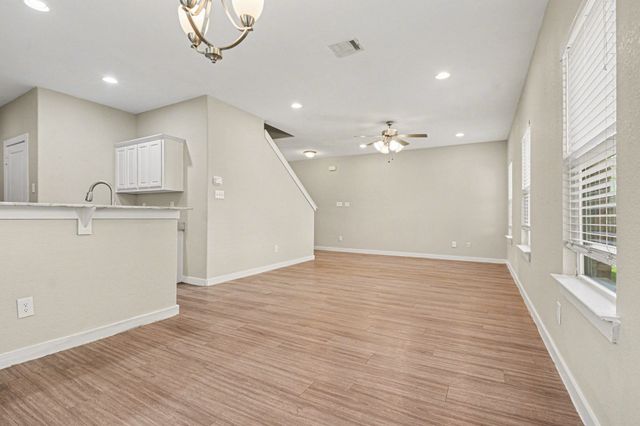 3538 Apple Valley Way, Dallas, TX 75227