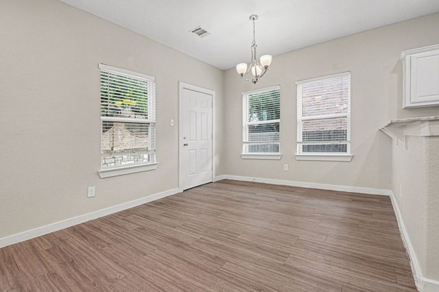 3538 Apple Valley Way, Dallas, TX 75227