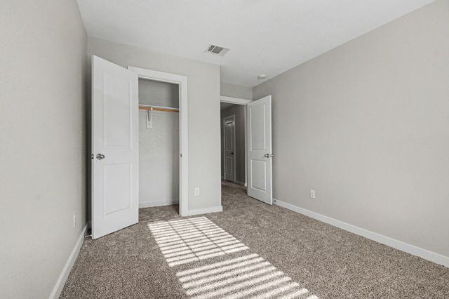 3538 Apple Valley Way, Dallas, TX 75227