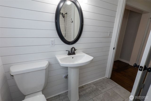 6630 S Warner Street, Tacoma, WA 98409