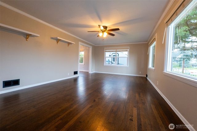 6630 S Warner Street, Tacoma, WA 98409