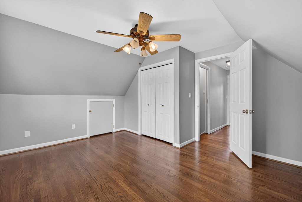Image 18 of property listing at 1002 WILSON PL, Frederick, MD 21702