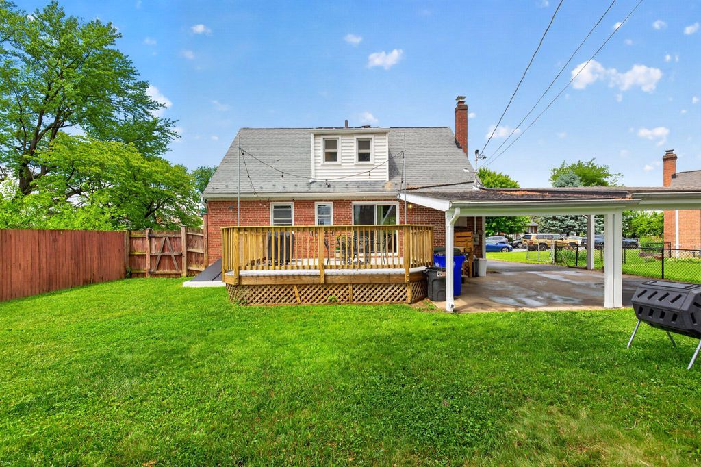 Image 30 of property listing at 1002 WILSON PL, Frederick, MD 21702