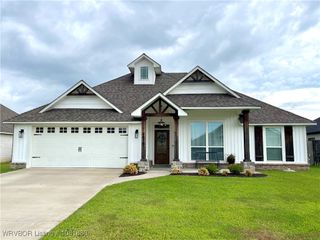 9010 Hawthorne Lane, Fort Smith, AR 72908