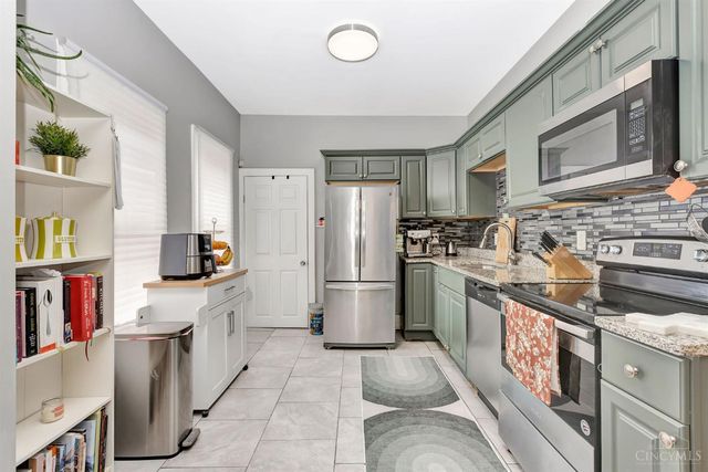 4211 Kirby Ave, Cincinnati, OH 45223