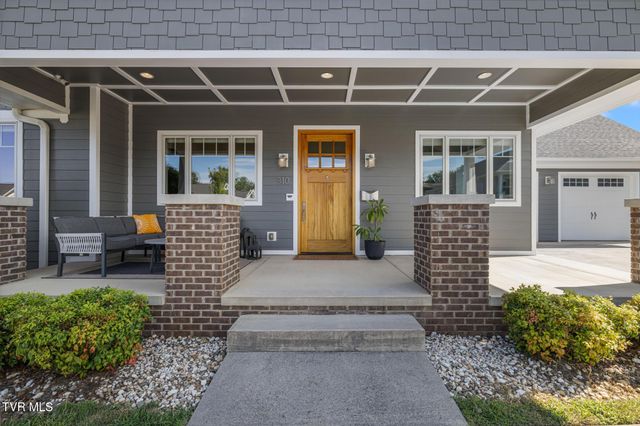 310 Princeton Gardens Drive, Johnson City, TN 37601