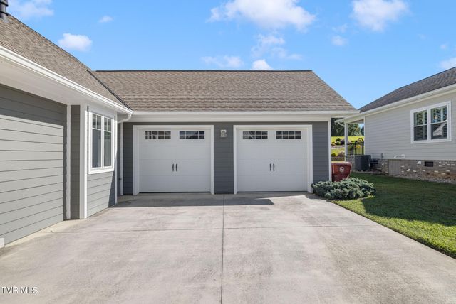310 Princeton Gardens Drive, Johnson City, TN 37601