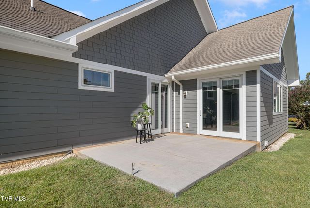 310 Princeton Gardens Drive, Johnson City, TN 37601