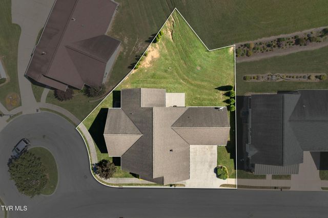 310 Princeton Gardens Drive, Johnson City, TN 37601