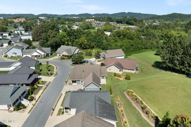 310 Princeton Gardens Drive, Johnson City, TN 37601