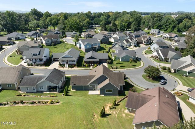 310 Princeton Gardens Drive, Johnson City, TN 37601