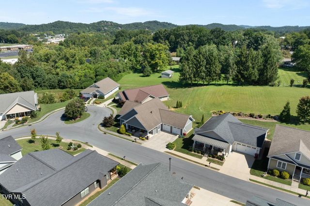 310 Princeton Gardens Drive, Johnson City, TN 37601