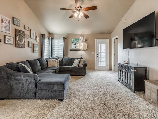 11334 S 106th East Avenue, Bixby, OK 74008