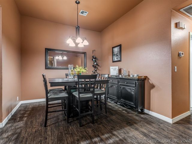 11334 S 106th East Avenue, Bixby, OK 74008