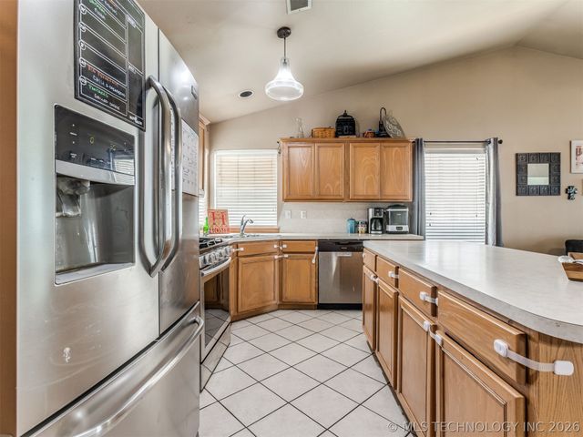 11334 S 106th East Avenue, Bixby, OK 74008