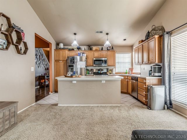 11334 S 106th East Avenue, Bixby, OK 74008