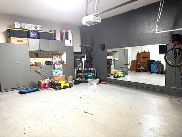 225 Galveston Island LN, Georgetown, TX 78628