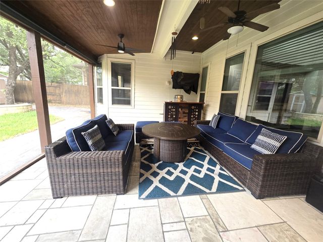 225 Galveston Island LN, Georgetown, TX 78628