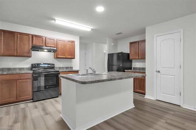 18266 Minorea LN, Lehigh Acres, FL 33936