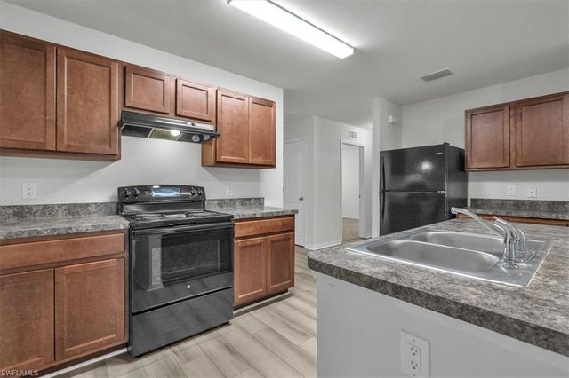 18266 Minorea LN, Lehigh Acres, FL 33936