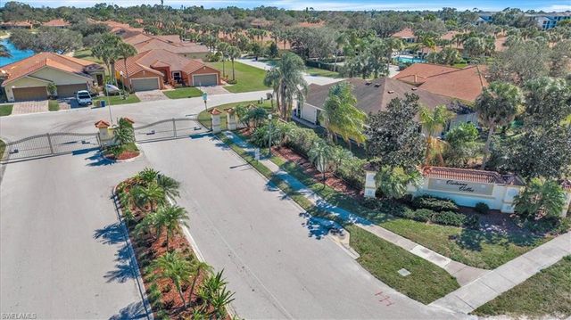 18266 Minorea LN, Lehigh Acres, FL 33936