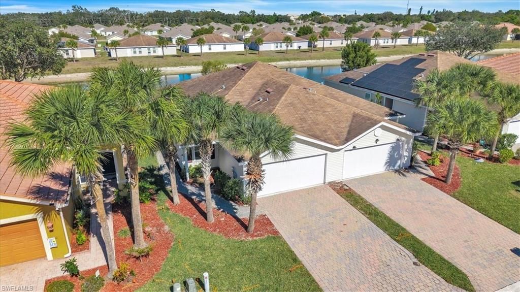 18266 Minorea LN, Lehigh Acres, FL 33936