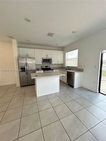 10090 SW 228th Ter 0, Miami, FL 33190