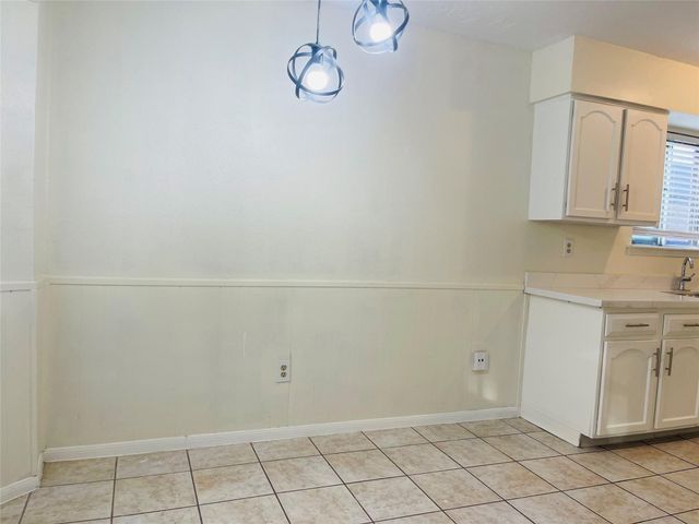 12431 Huntington Field Drive, Houston, TX 77099