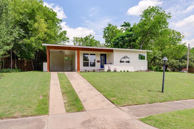 9795 Twin Creek Circle, Dallas, TX 75228