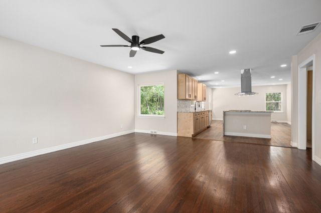 9795 Twin Creek Circle, Dallas, TX 75228