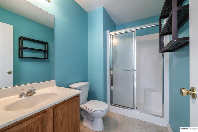 8815 Quest Street, Omaha, NE 68122