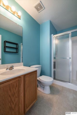 8815 Quest Street, Omaha, NE 68122