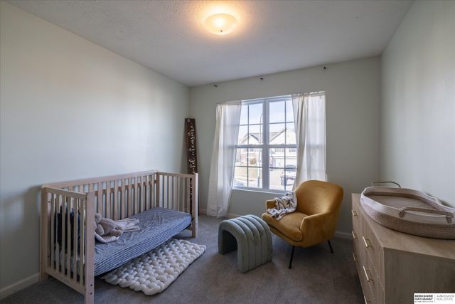 8815 Quest Street, Omaha, NE 68122