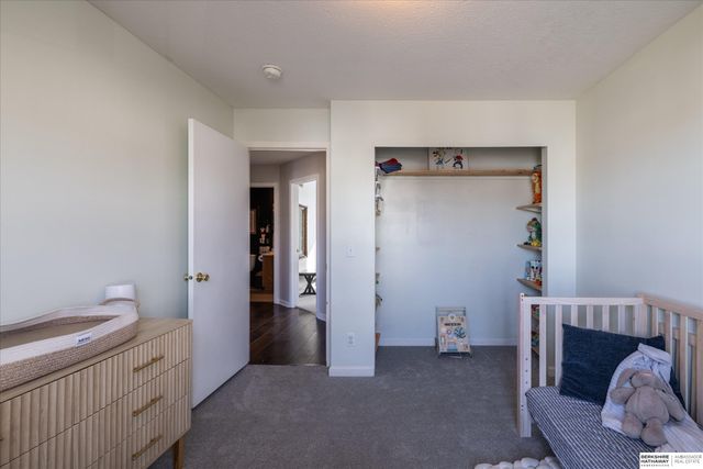 8815 Quest Street, Omaha, NE 68122