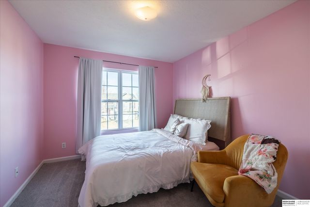 8815 Quest Street, Omaha, NE 68122