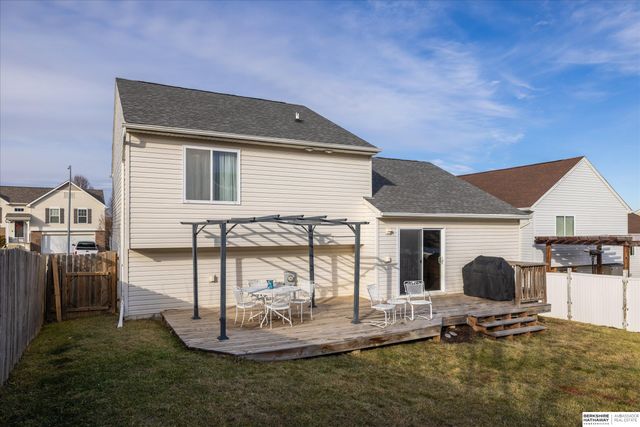 8815 Quest Street, Omaha, NE 68122