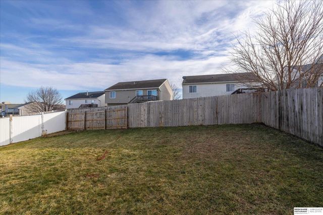 8815 Quest Street, Omaha, NE 68122