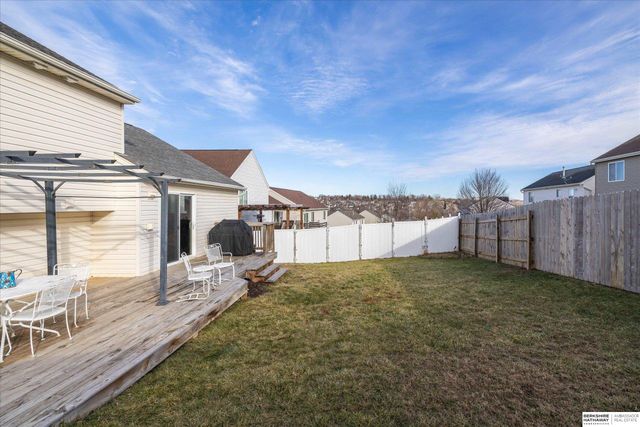 8815 Quest Street, Omaha, NE 68122