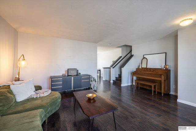 8815 Quest Street, Omaha, NE 68122