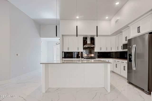 2394 ENCHANTED KNOLL Lane, El Paso, TX 79911