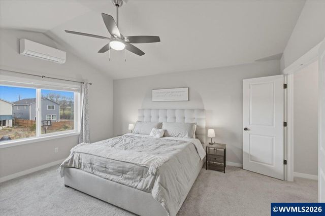 783 S 15th St, Philomath, OR 97370